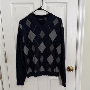 V-Neck Sweater in Navy and Gray Argyle